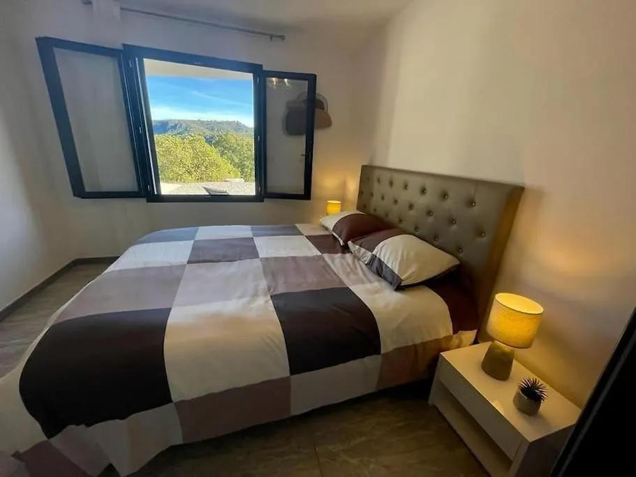 Appartement Coeur De Provence à Gréoux-les-Bains 0*,  France